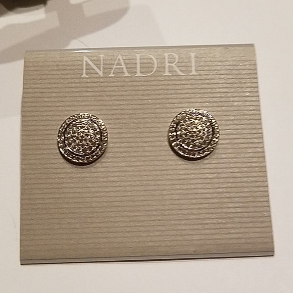 Nadri Crystal silver-tone‎ stud earrings NWT $50 - Picture 1 of 3